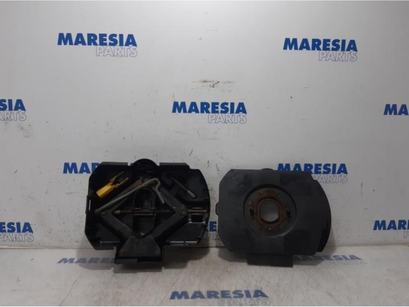 Peugeot - 5008 - Jack set
