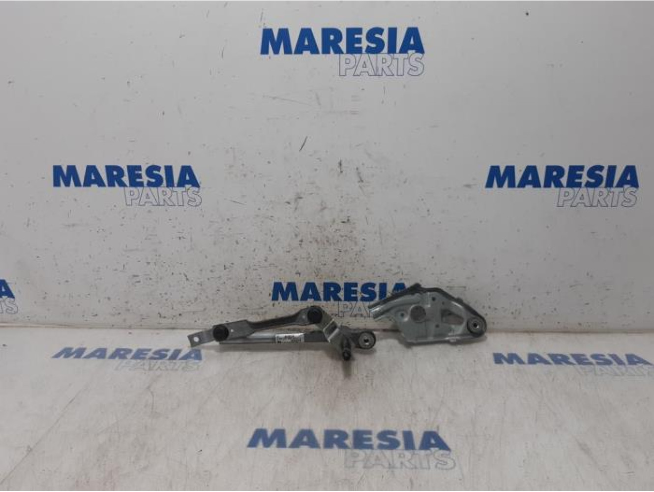 Peugeot - 5008 - Wiper mechanism