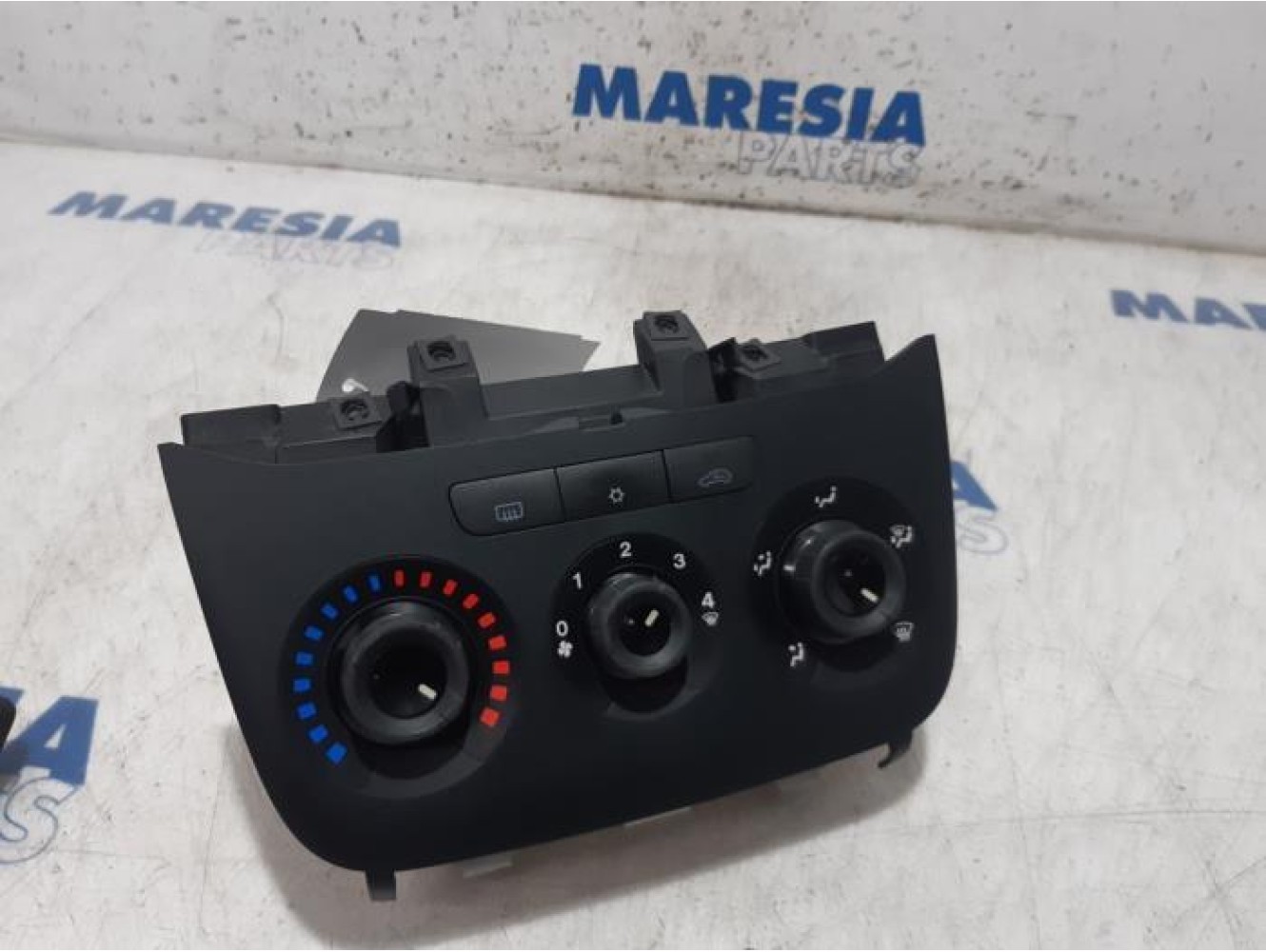 Fiat - Punto - Panneau de commandes chauffage