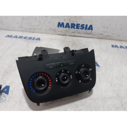 Fiat - Punto - Panneau de commandes chauffage