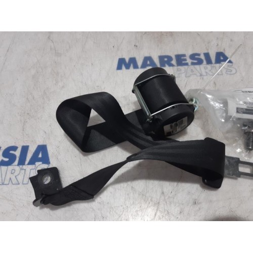 Fiat - Punto - Rear seatbelt, centre