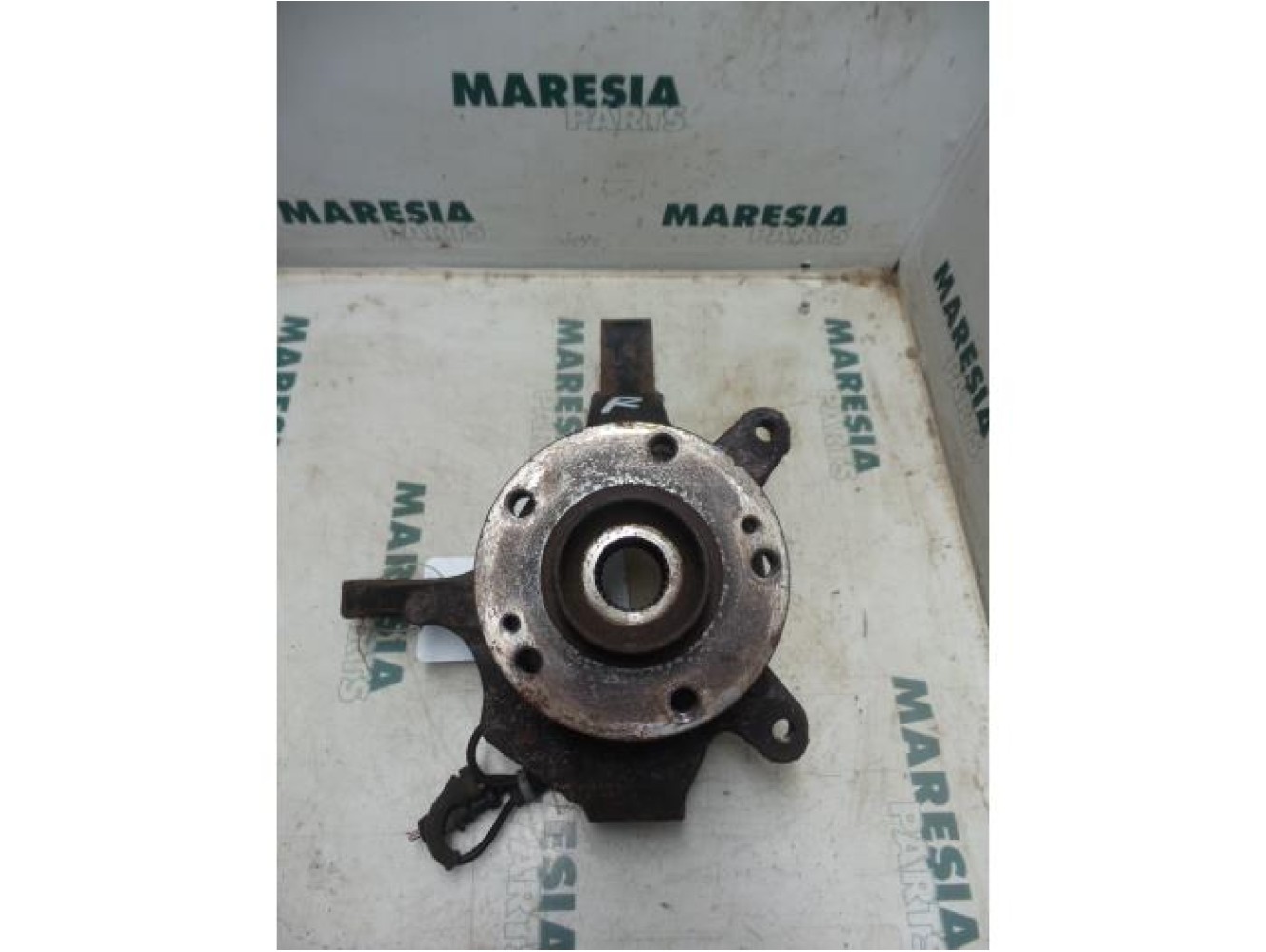 Renault - Laguna - Knuckle, front right
