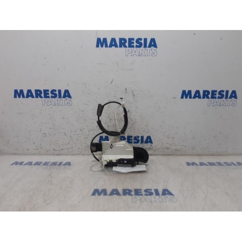 Peugeot - 5008 - Door lock mechanism 4-door, front left