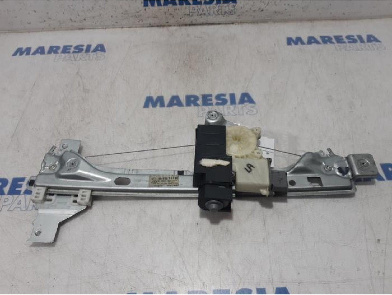 Peugeot - 5008 - Fenstermechanik 4-türig links hinten