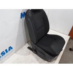 Renault - Clio - Seat, right