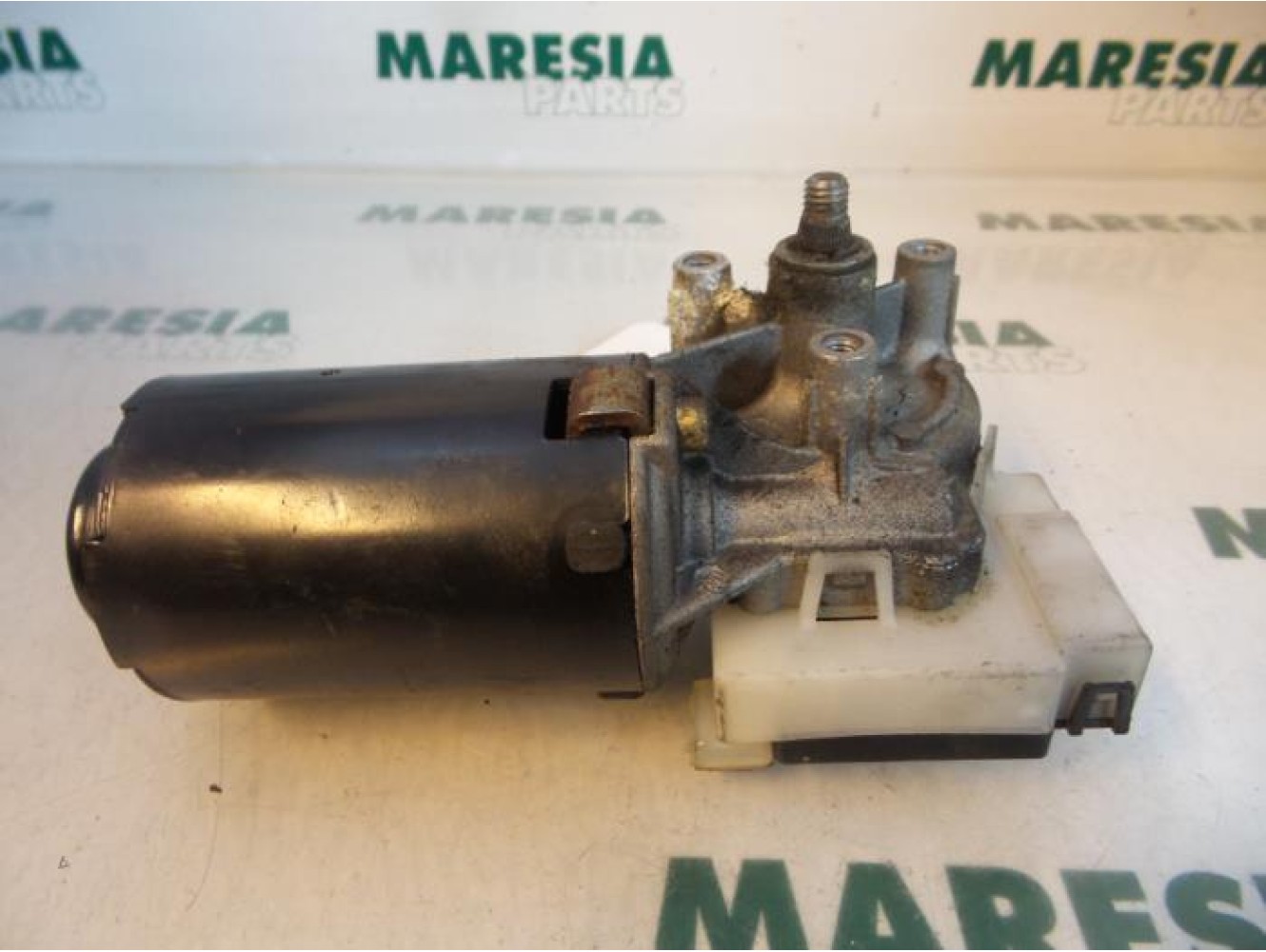 Fiat - Marea - Front wiper motor