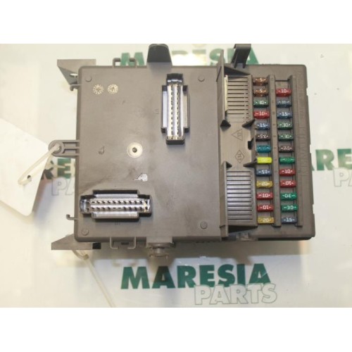 Renault - Laguna - Fuse box
