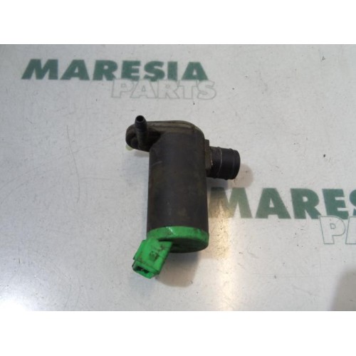 Peugeot - 206 - Scheibensprüherpumpe vorne