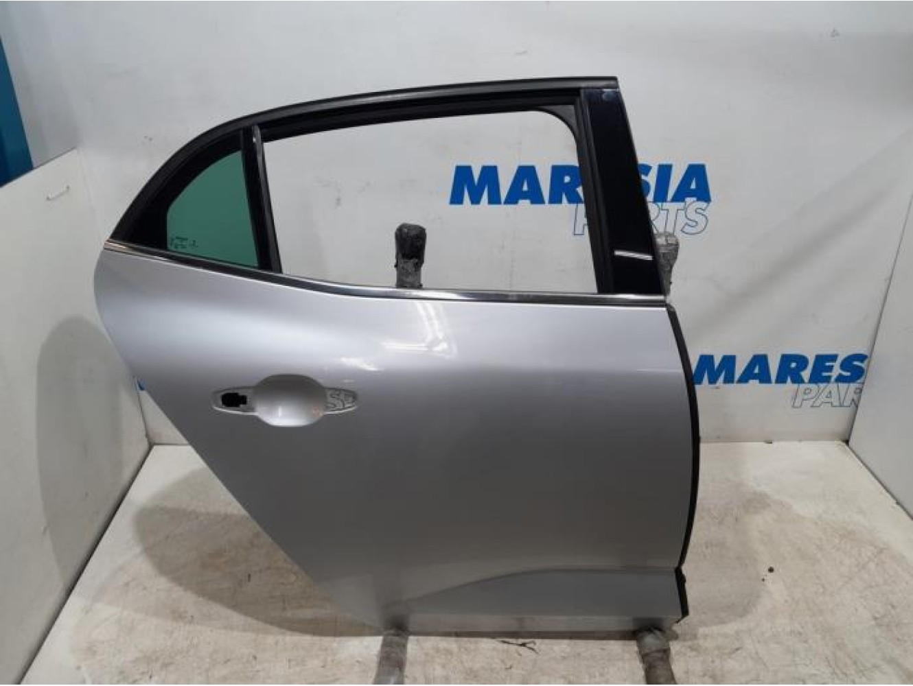 Renault - Megane - Rear door 4-door, right