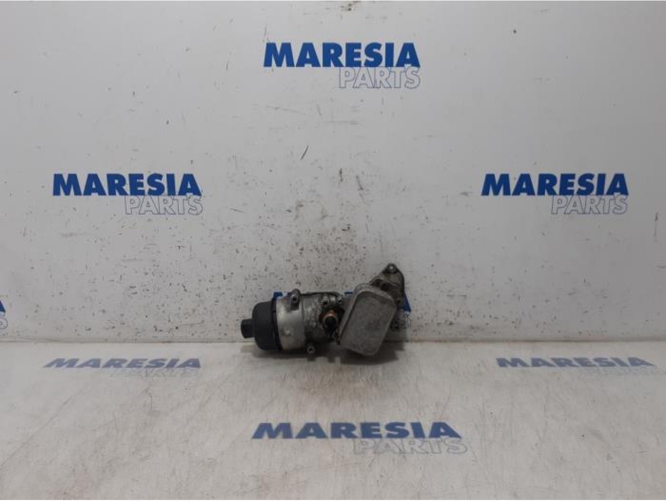 Peugeot - 208 - Oil filter holder