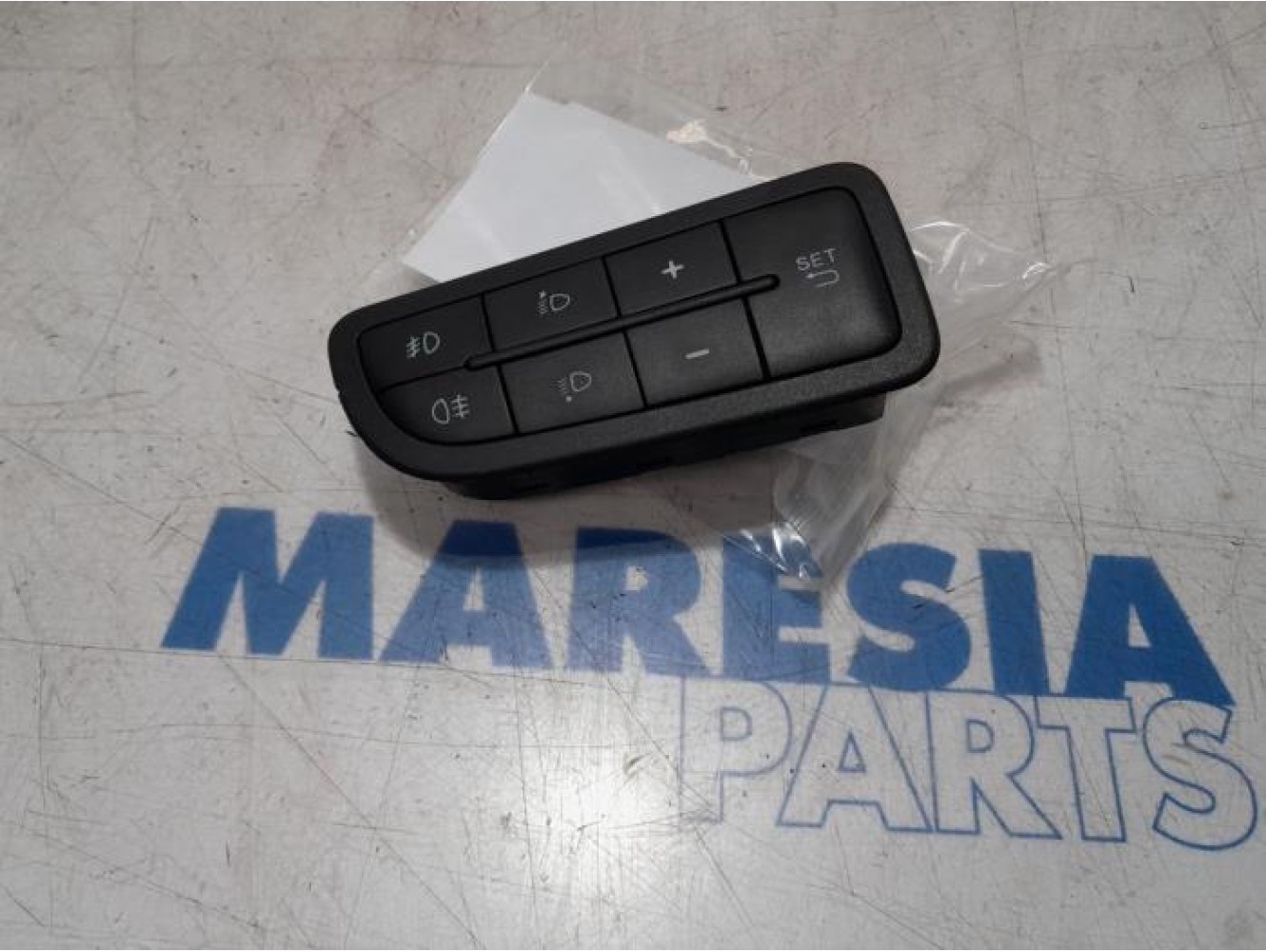 Fiat - Punto - AIH headlight switch