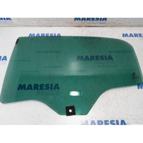 Fiat - Punto - Rear door window 4-door, left