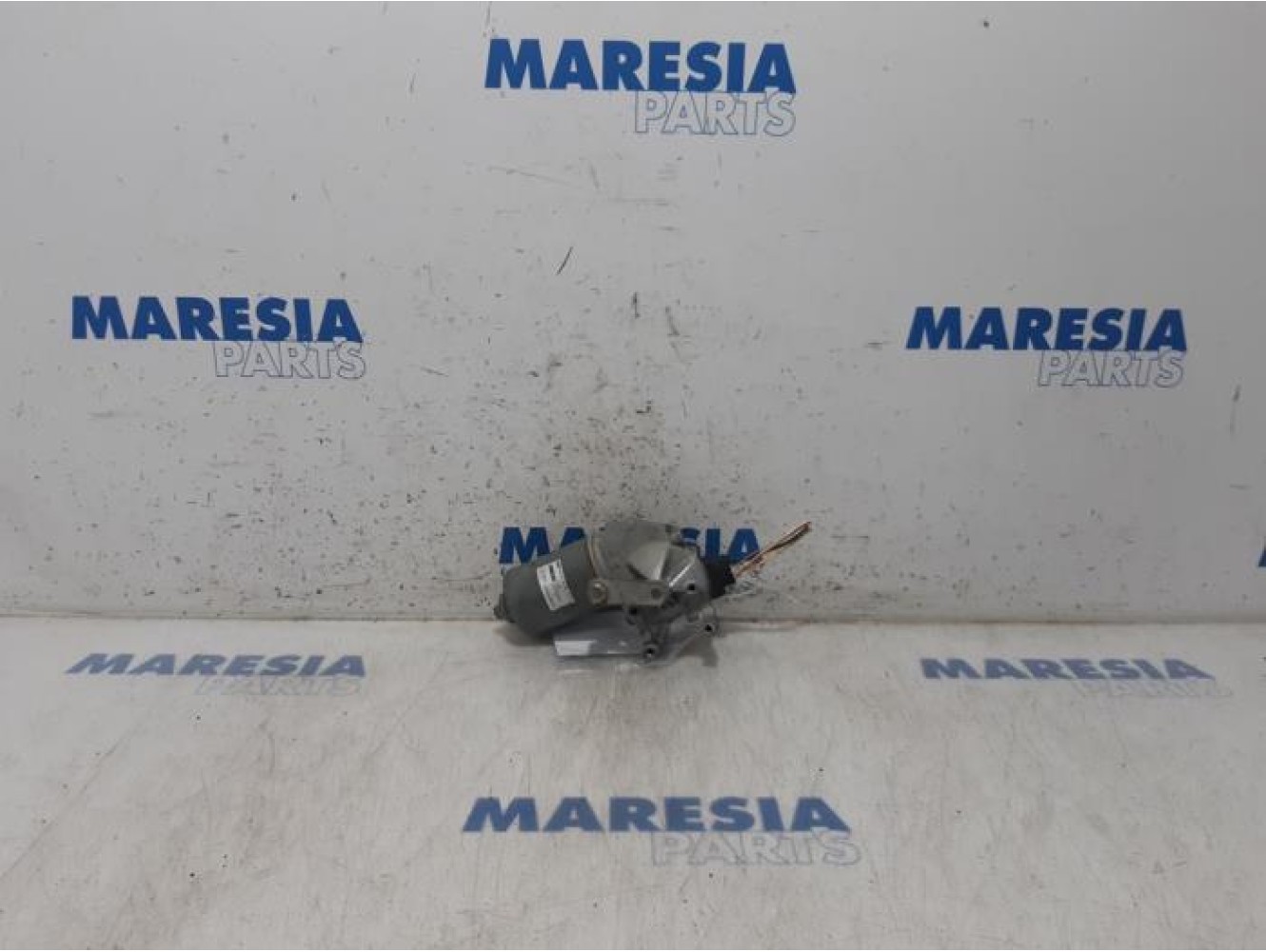 Fiat - Punto - Front wiper motor