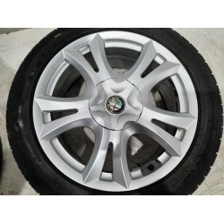 Alfa Romeo - Mito - Sportvelgenset + banden