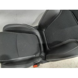 Renault - Megane - Seat, right