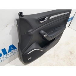 Renault - Megane - Revêtement portière 4portes avant droite