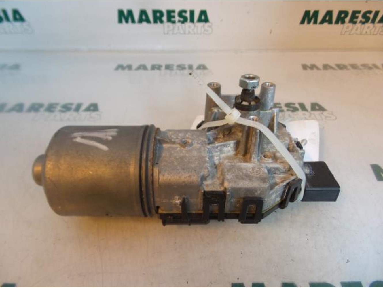 Peugeot - 207 - Front wiper motor