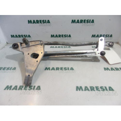 Peugeot - 207 - Wiper mechanism