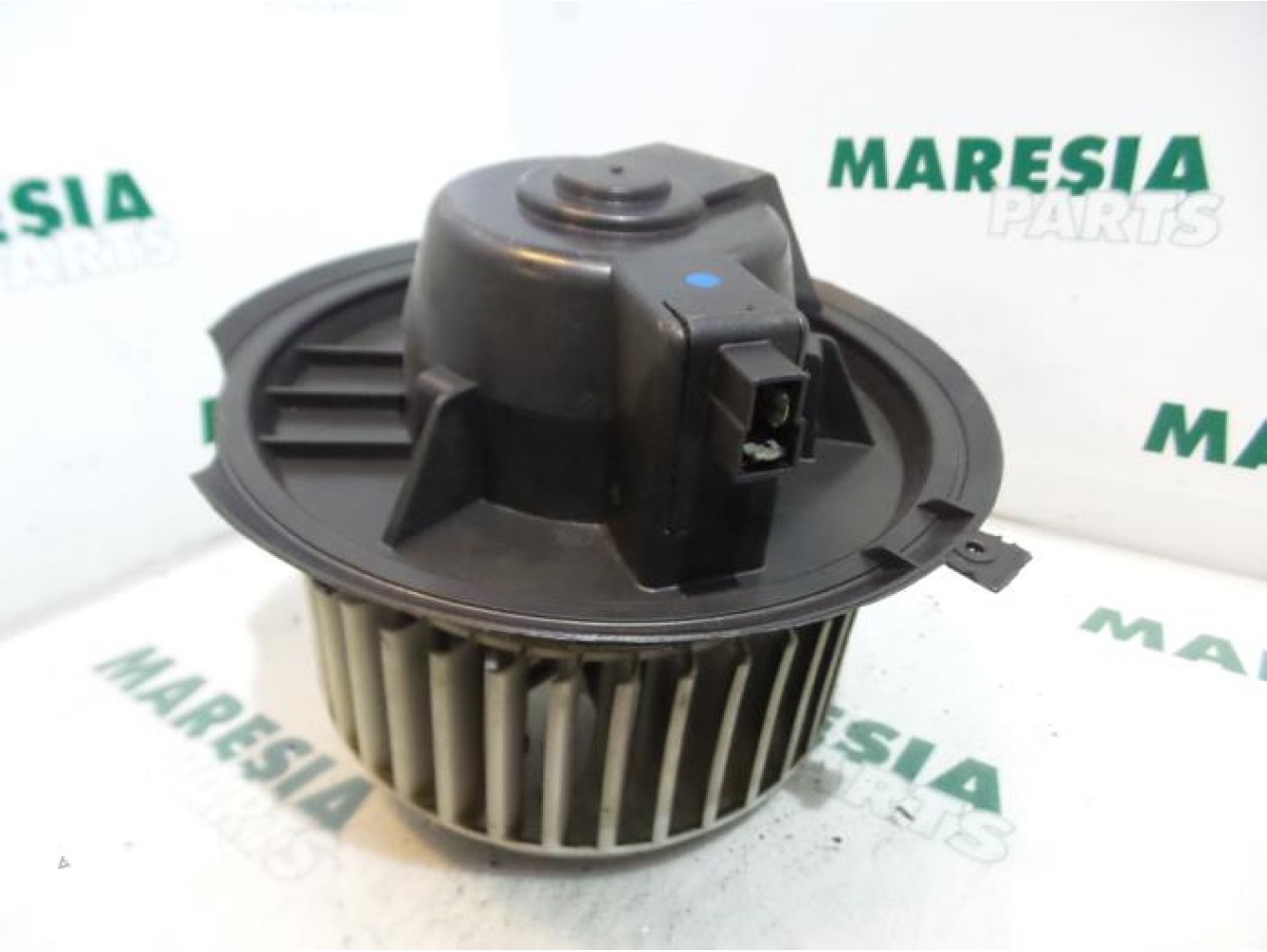 Lancia - Delta - Heating and ventilation fan motor