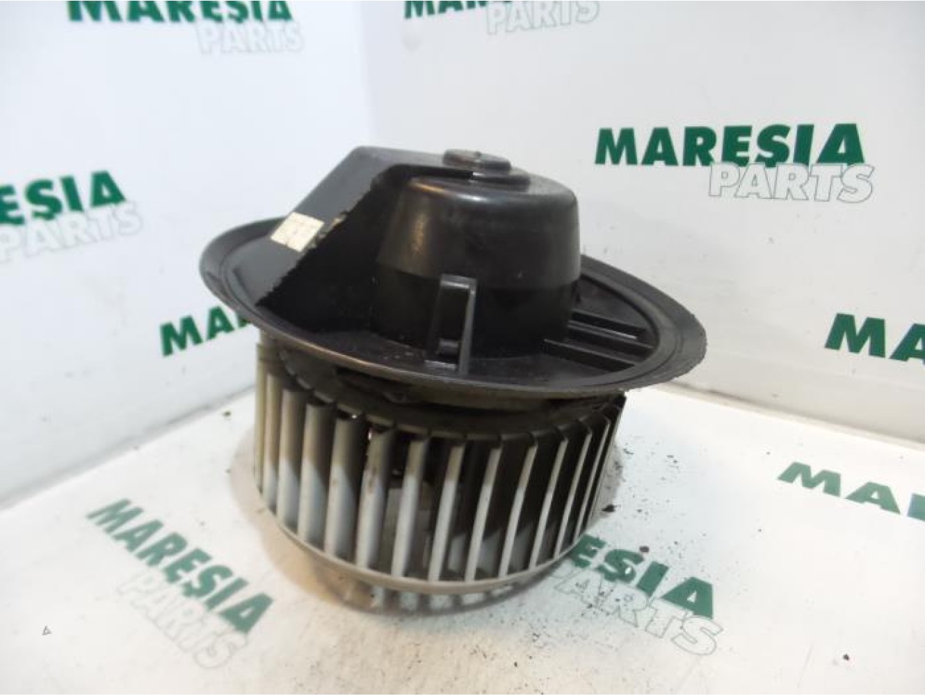Lancia - Delta - Heating and ventilation fan motor