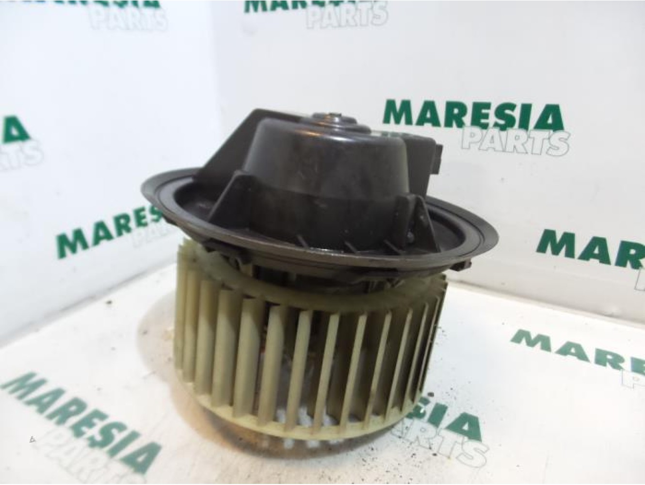 Lancia - Delta - Heating and ventilation fan motor