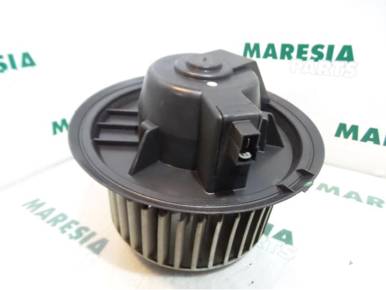 Lancia - Delta - Heating and ventilation fan motor