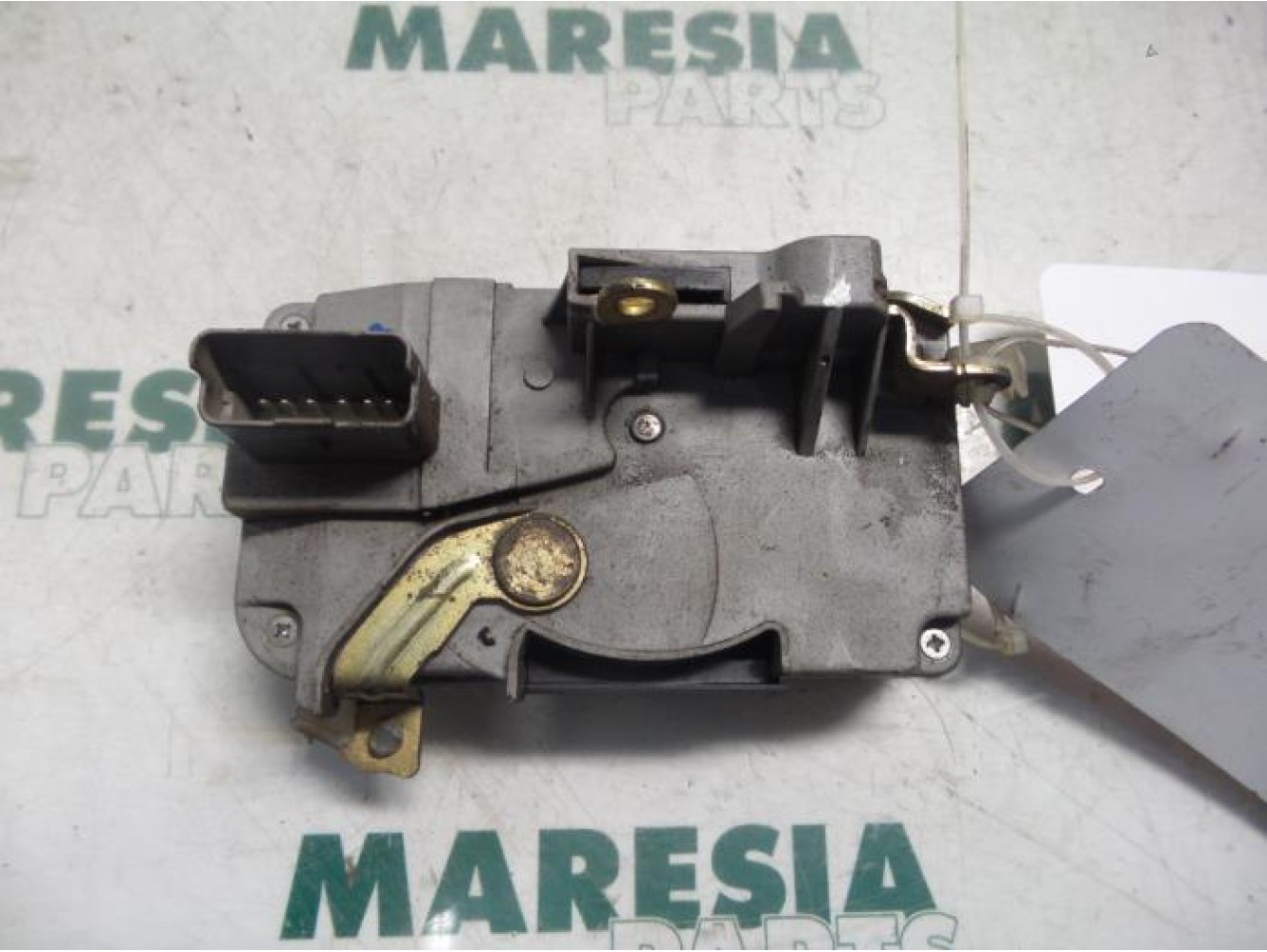 Citroen - C5 - Front door lock mechanism 4-door, right