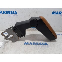 Alfa Romeo - Mito - Armrest