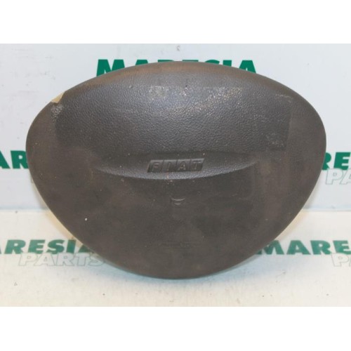 Fiat - Punto - Left airbag (steering wheel)