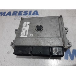 Renault - Clio - Engine management computer