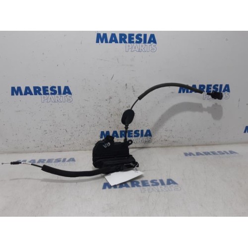 Renault - Clio - Rear door mechanism 4-door, right