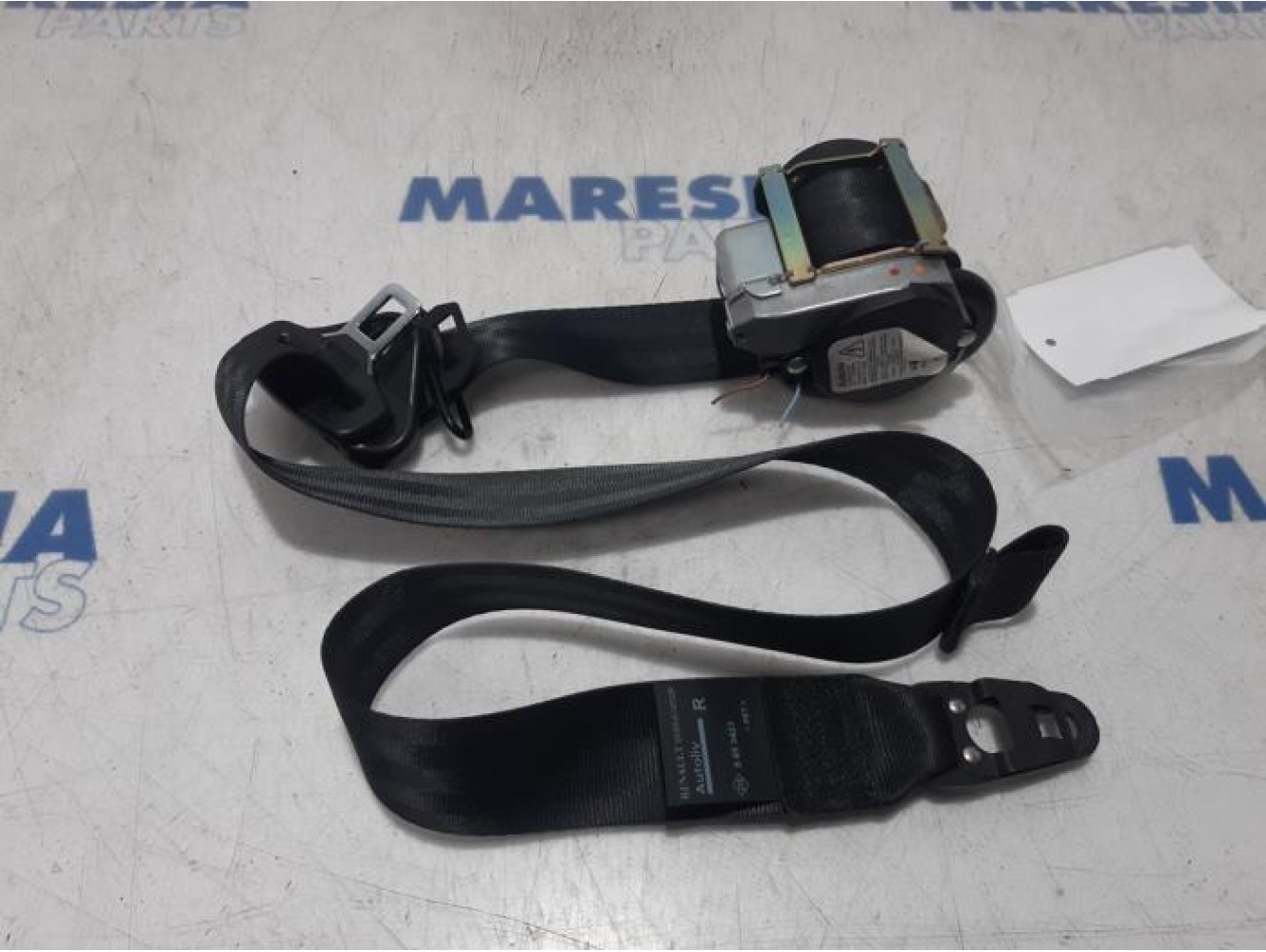 Renault - Clio - Front seatbelt, right