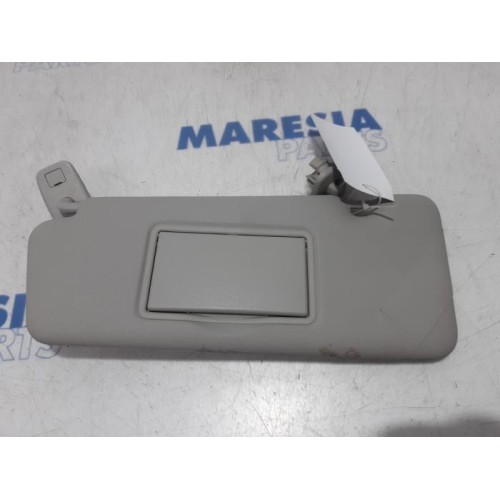 Renault - Clio - Sun visor