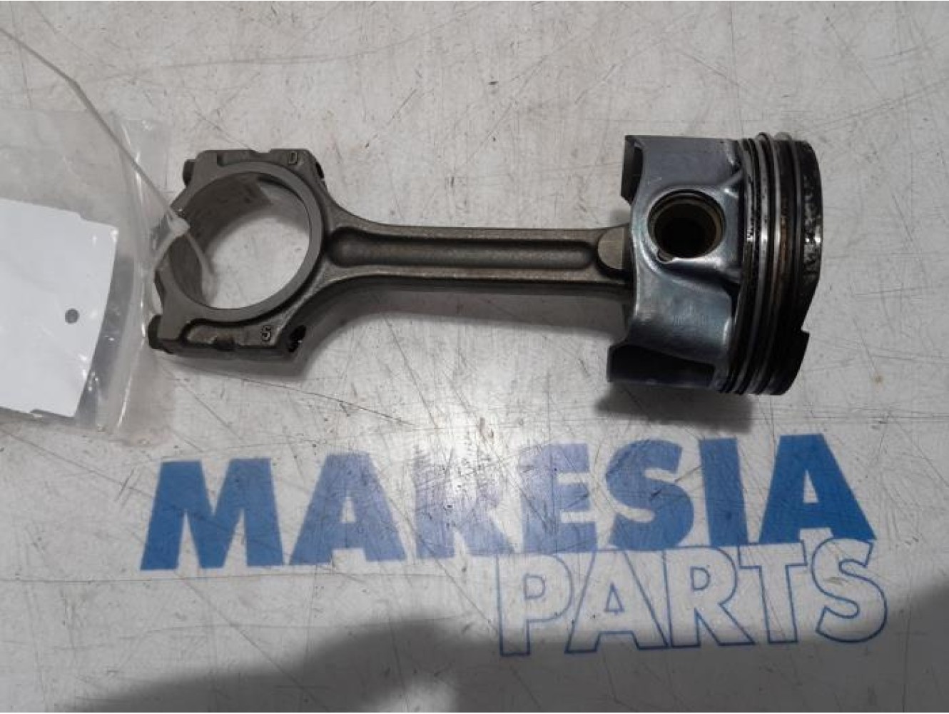 Renault - Clio - Connecting rod