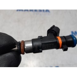 Renault - Clio - Injector (petrol injection)