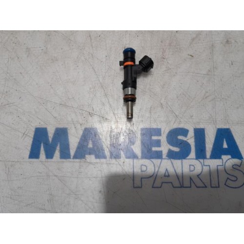 Renault - Clio - Injector (petrol injection)