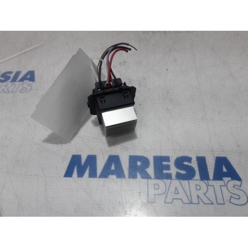 Renault - Clio - Heater resistor