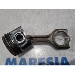 Citroen - C4 Picasso - Piston