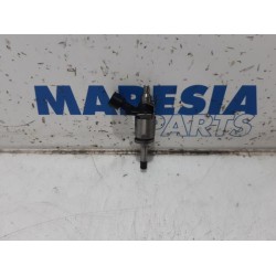Renault - Clio - Injector (petrol injection)