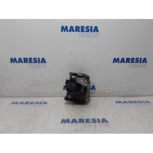 Renault - Megane - Front brake calliper, left