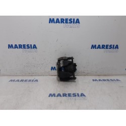 Renault - Megane - Front brake calliper, right
