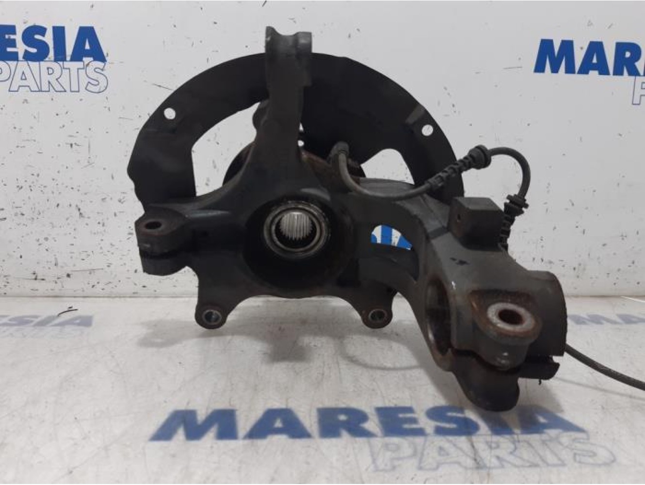 Renault - Megane - Knuckle, front left