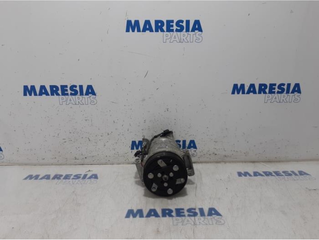 Renault - Megane - Air conditioning pump