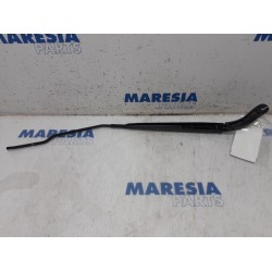 Renault - Megane - Front wiper arm