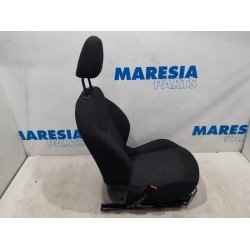 Peugeot - 208 - Sitz links