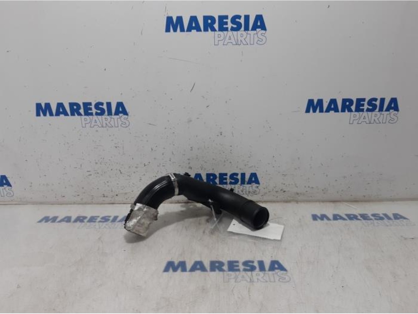 Renault - Clio - Intercooler hose
