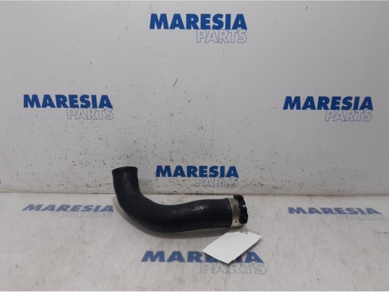 Renault - Clio - Intercooler hose