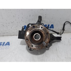 Renault - Clio - Knuckle, front right