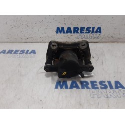 Renault - Clio - Front brake calliper, left