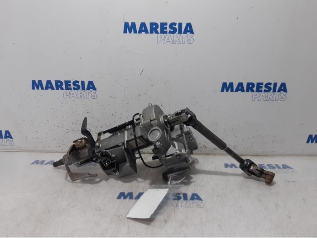 Renault - Clio - Steering column housing